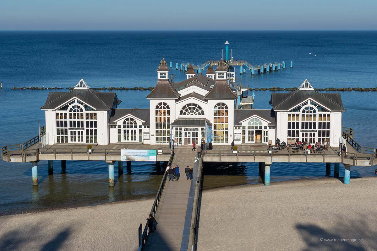 Die Seebrücke im benachbarten Ostseebad Sellin